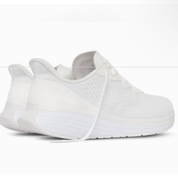 LANE-EIGHT MENS RELAY TRAINER SHOES IN SIZE 11 - White/Breeze - Picture 2 of 10